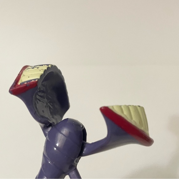 Legends of Batman Joker Action Figure Accessory Snapping Jaw Weapon - Picture 8 of 15